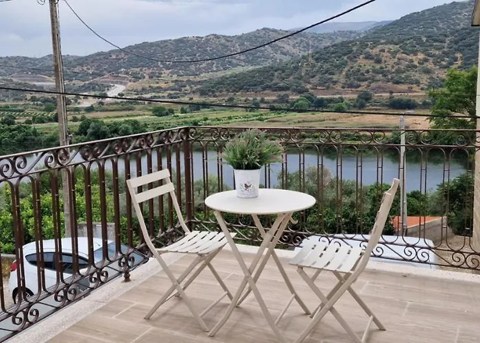 Hotel Foz House Sabor & Douro